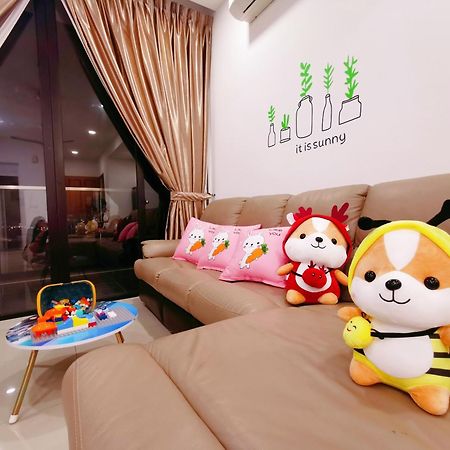 Legoland 3Min Lakeview Happyrainbowsuite 7Pax 2R2B Nusajaya  Esterno foto